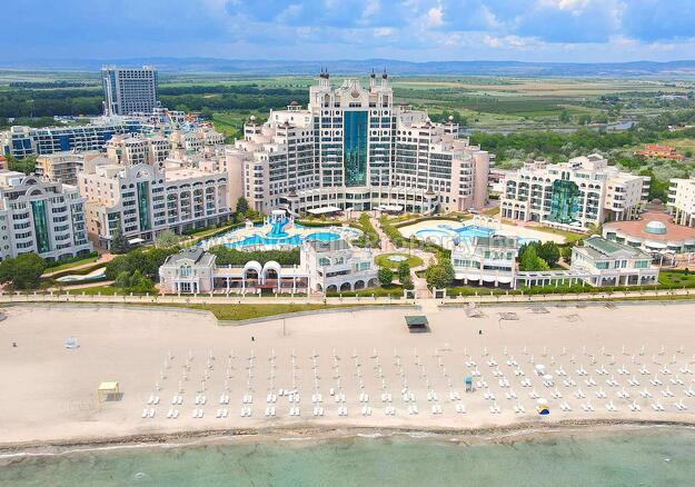 6804 2-к квартира в к-се «Sunset Resort», Поморие, Болгария!