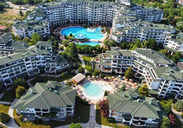 6964 3-к квартира с парковкой в к-се «Emerald Beach Resort», Равда, Болгария.