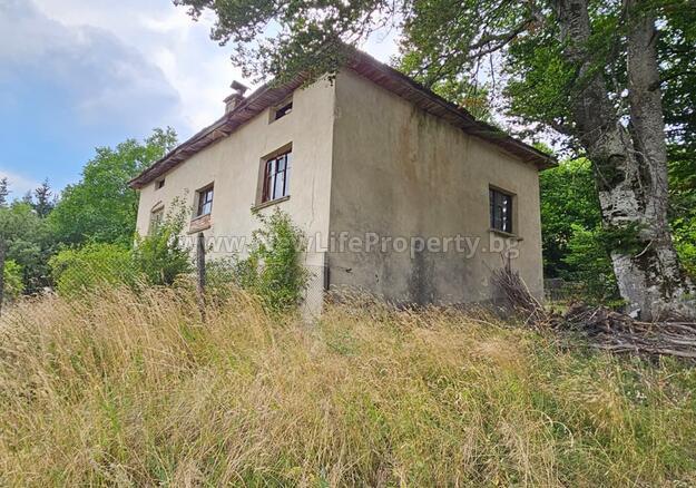 6972 1-этажный дом в горах, с. Стърница, обл. Смолян, Болгария!