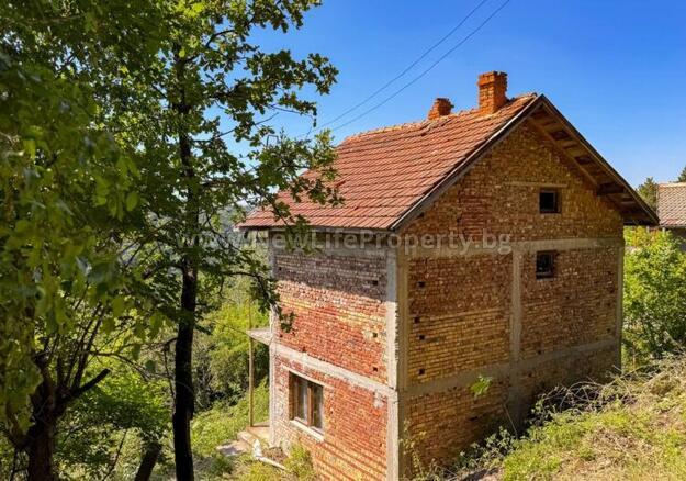 7036 3-этажный дом в посёлке Китка, обл. Варна, Болгария!